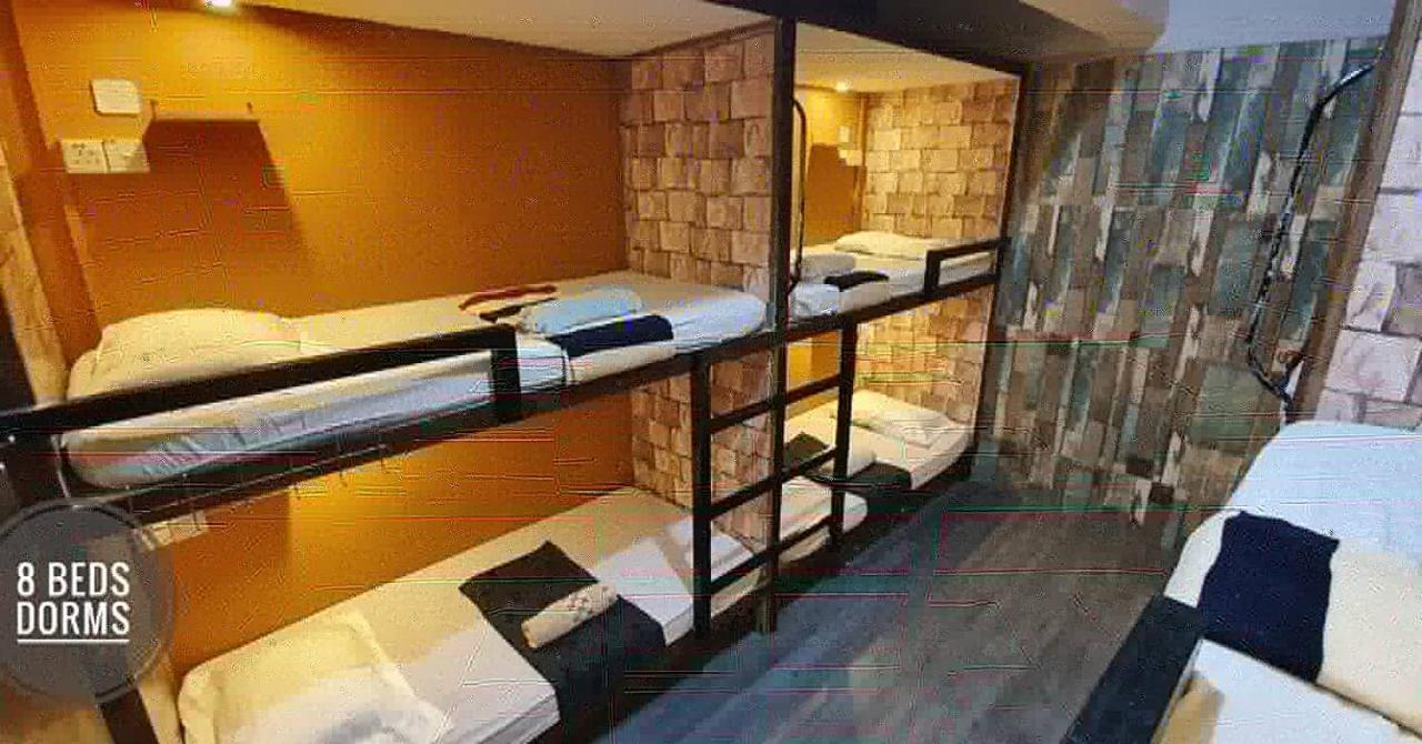 Escape Backpackers Kk Hostel Кота Кинабалу Екстериор снимка